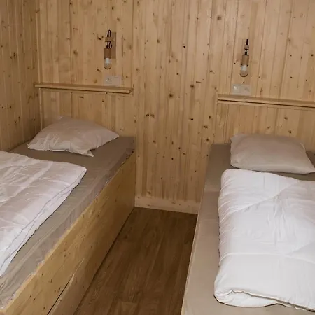Camping Le Mouliat אתר קמפינג 3*